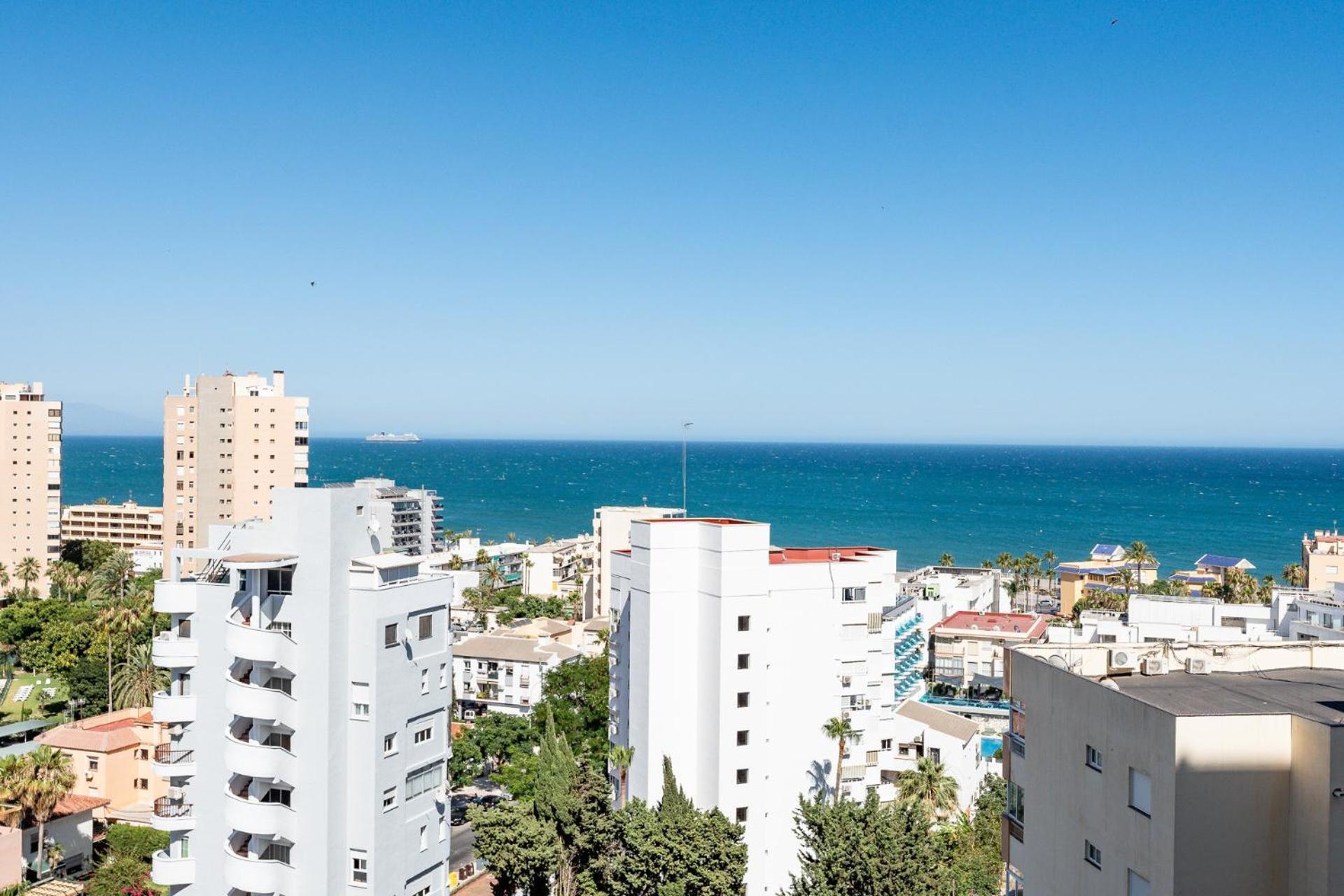 Malagasuite Seaview Babilonia ตอร์เรโมลิโนส ภายนอก รูปภาพ