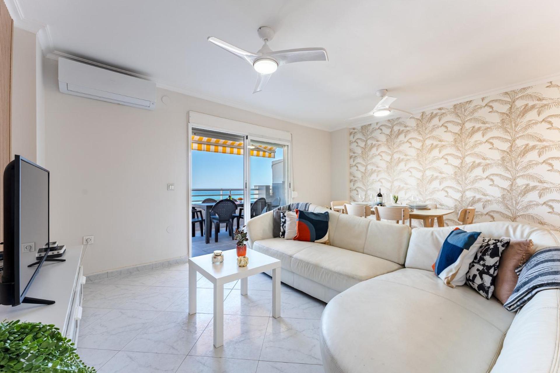 Malagasuite Seaview Babilonia ตอร์เรโมลิโนส ภายนอก รูปภาพ