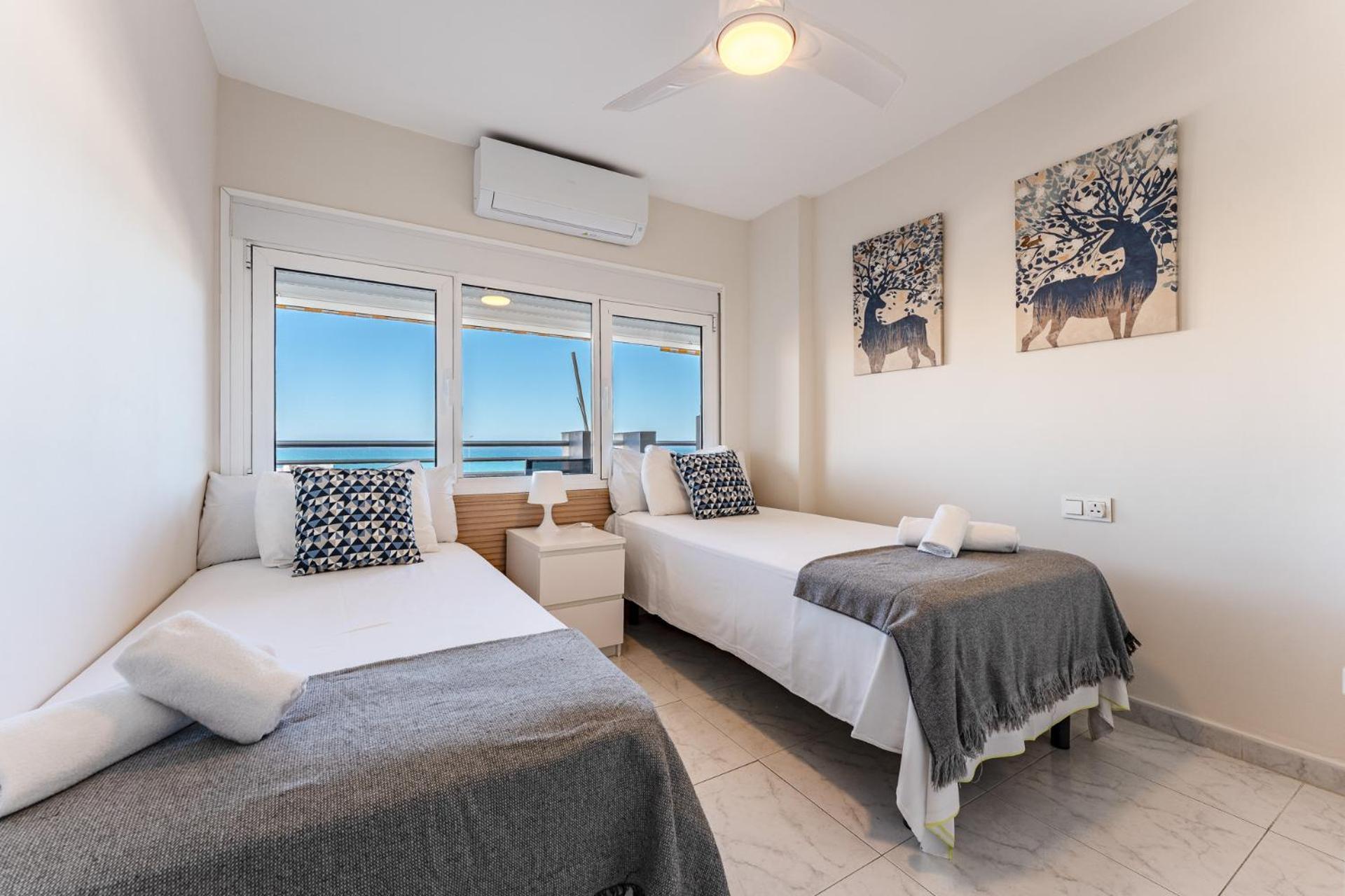 Malagasuite Seaview Babilonia ตอร์เรโมลิโนส ภายนอก รูปภาพ